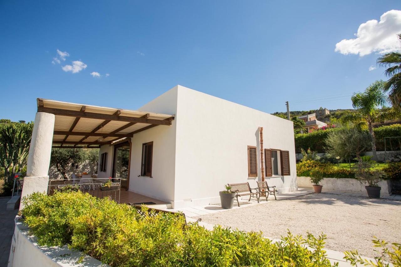 Villa Maria Una Finestra Sul Mare Valderice Exterior foto